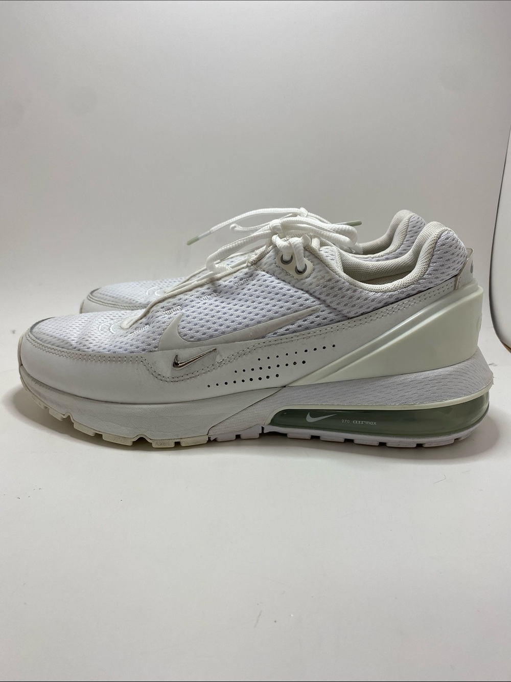 Nike Women's White Mesh Air Max Pulse Sneakers Size 9